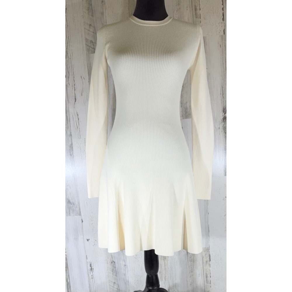 Sunday Best Aritzia Rita Dress Medium Cream Ribbed Knit Fit Flare Skater Minimal